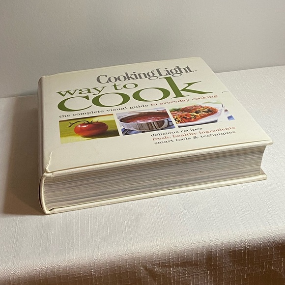 Large COOKING LIGHT COOKBOOK - Picture 2 of 3